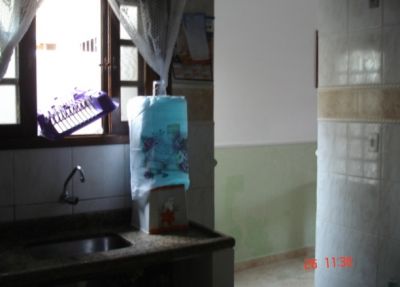 Casa Geminada. 2 Dormitórios e uma Suíte a 150 m da Praia!
