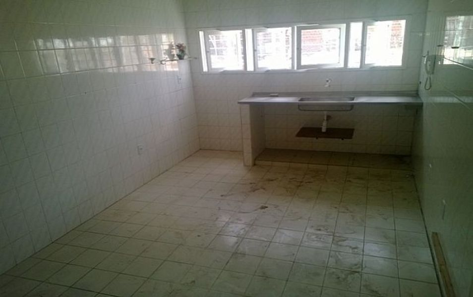 Excelente Apartamento em Candelária - Cód. 1125