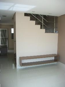 SOBRADO COND. FECHADO