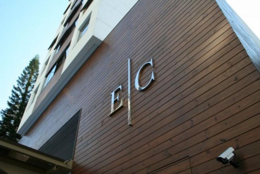 Letreiros em aço inox