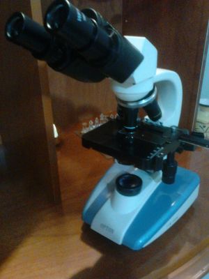Conserto de Microscópios