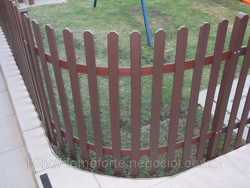 Cercas de Madeira Plástica -tablados-decks- hóteis da orla marítma