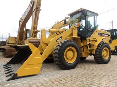 Pá carregadeira importada diversos modelos e marcas