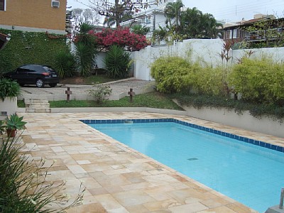 Casa com piscina - Canasvieiras p/ 13 pessoas