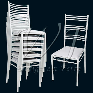 CADEIRAS EMPILHAVEIS E MESAS DESMONTAVEIS PARA FESTA