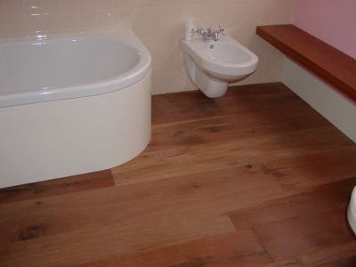 RASPAGEM SEM PO VENDAS E COLOCACAO DE PISOS