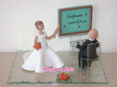 Noivos personalizados em biscuit