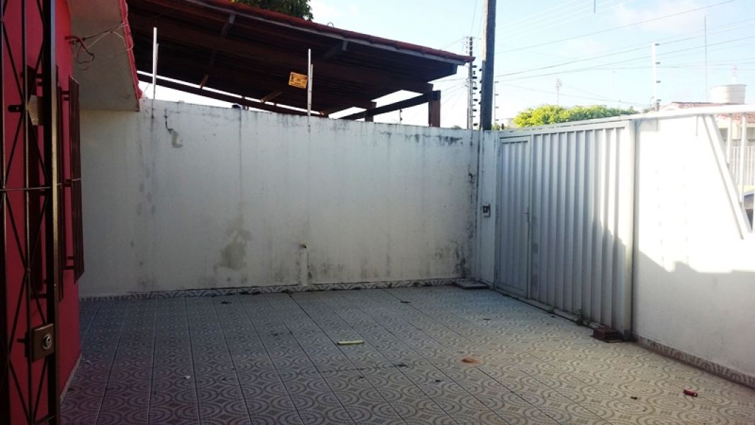 Casa, 85m², 2/4, sendo 1 suíte - Parnamirim