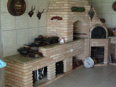 FORNO DE PIZZA, CHURRASQUEIRAS E FOGÕES A LENHA