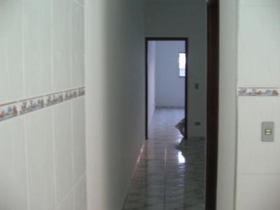 Sobrado novo com 3 dormitórios