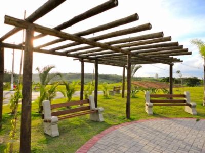 LOTEAMENTO ALTO PADRÃO - ALTOS DA QUINTA