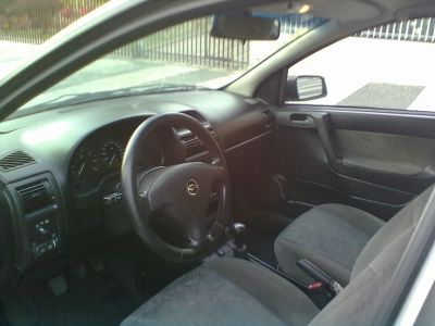 VENDO ASTRA SEDAN 1.8 SERIE MILENINUN 2000/2001