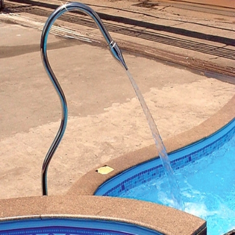 Cascata Tubolar para Piscina - Mega-Lazer