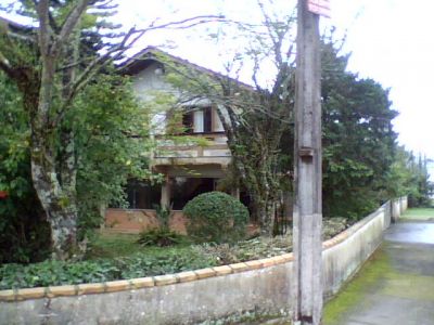 Vende ou troco Sobrado no Balneário de Ubatuba SFS