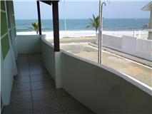 Sobrado frente ao mar