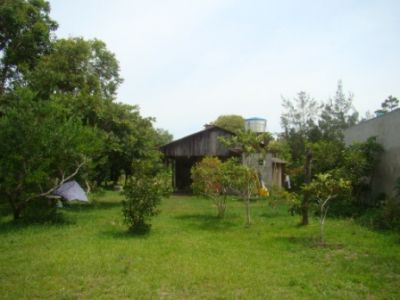 TERRENO DE 1800m²  FUNDOS PRA LAGOA  COM TRAPICHE