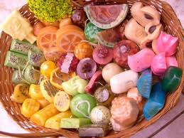 Apostila curso sabonetes artesanais. Atualizada p/ 2012 e ilustrada com mais de 300 fotos passo a...