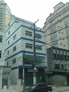 LOJAS EM PRÉDIO DE 4 ANDARES EM SANTOS 