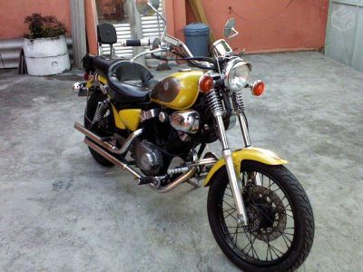 MOTO VIRAGO VX 250 S