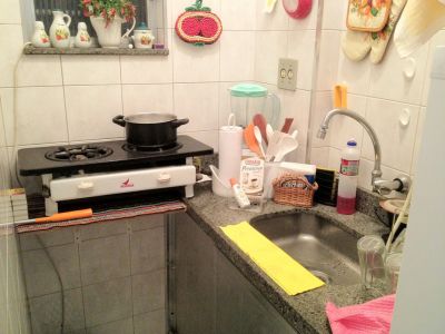 Quarto e sala na quadra da praia de Copacabana Ref.901