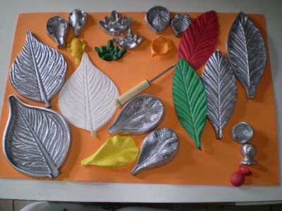 FRISADORES PARA FLORES DE E.V.A, TECIDO, PALHA