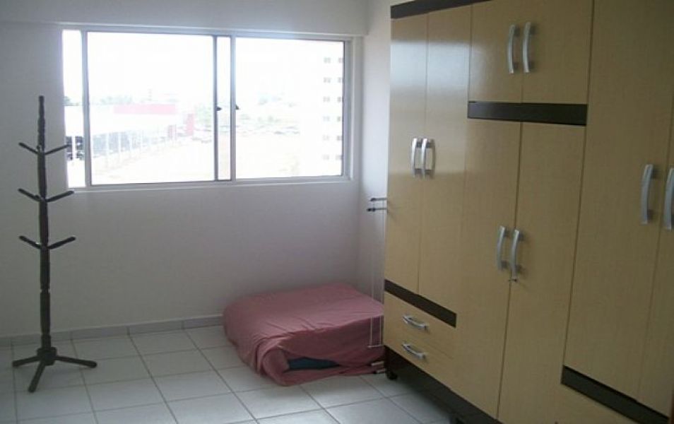 Apartamento no Pitimbu - Cód. 715