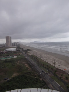 Apartamentos 1/2 Dorms. na Praia