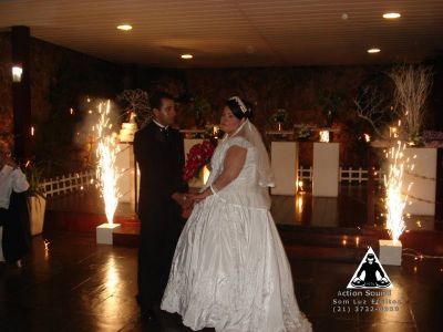 DJ Monica - Som, Luz, Imagem, Efeitos Especiais - Action Sound  