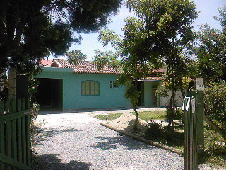 Linda casa entre mar, lagoas e montanhas em FLORIPA