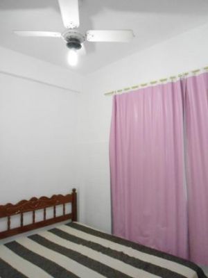 Casa dois dorm. na praia de Zimbros, Bombinhas-SC.