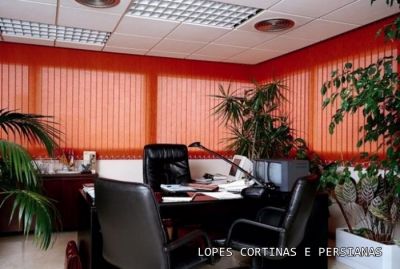 CONFECÇÃO DE CORTINAS E PERSIANAS (LONDRINA - PARANÁ)