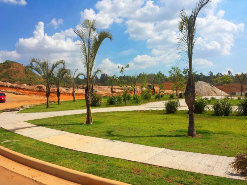 LOTES - Bairro Planejado  a 4 km de ALPHAVILLE