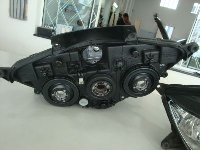 vendo farol da srad 750 2011-usado