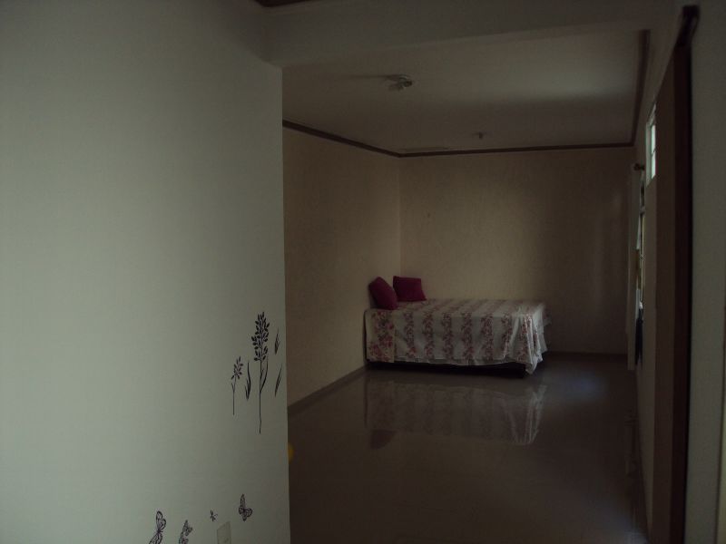 Lindo sobrado de 6 quartos localizado Atras da catolica na QS 07 