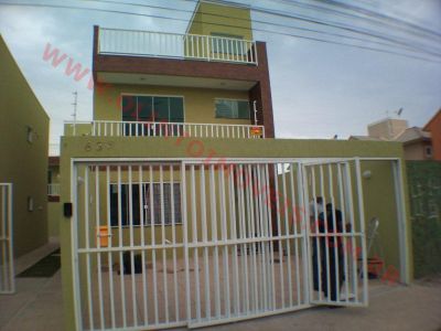 Olinto Imóveis vende Triplex 3 qts no Ouro Verde em Rio das Ostras