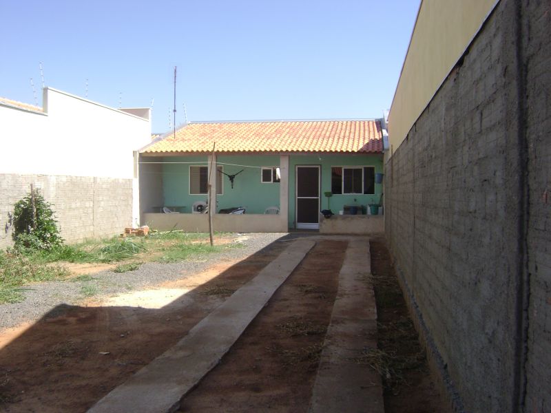 Vi 091, Edicula com varanda, bairro proximo ao centro