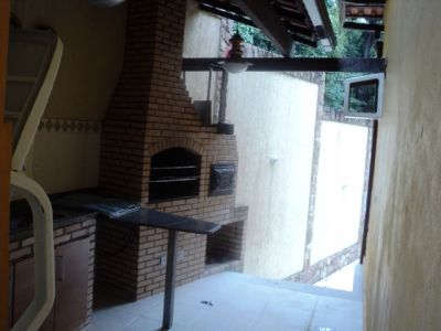 CASARÃO DUPLEX 5 QUARTOS 2 SUITES, PISCINA E CHURRASQUEIRA NO ANIL! SÓ R$ 850.000,00