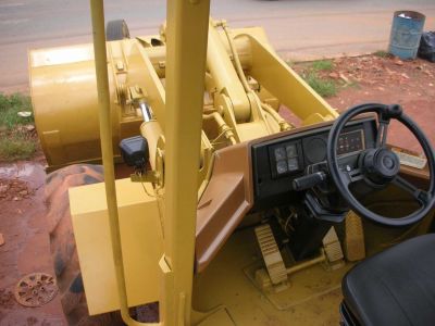 PÁ CARREGADEIRA CATERPILLAR 924F