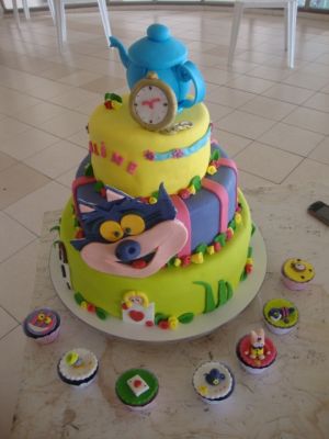 BOLOS DECORADOS VITÓRIA