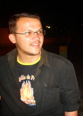 Professor graduado em História e pós graduado  em Tecnologia e Educação a Distância, procura  vaga.