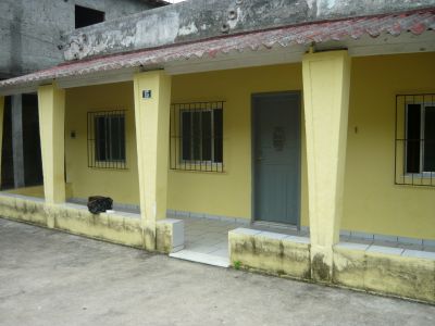 VENDO UMA CASA EM COROA GRANDE