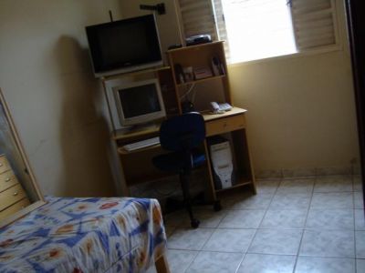 Casa a venda com terreno para construção na frente, ótima localização