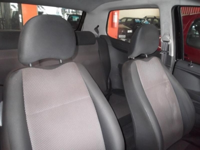                      Volkswagen fox 1.0 mi city 8v total flex 2p manual - preto - 2006/2007