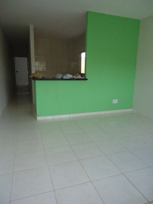 01 CASA ISOLADDA, 02 QTS C/ SUITE. RES.ITAIPÙ