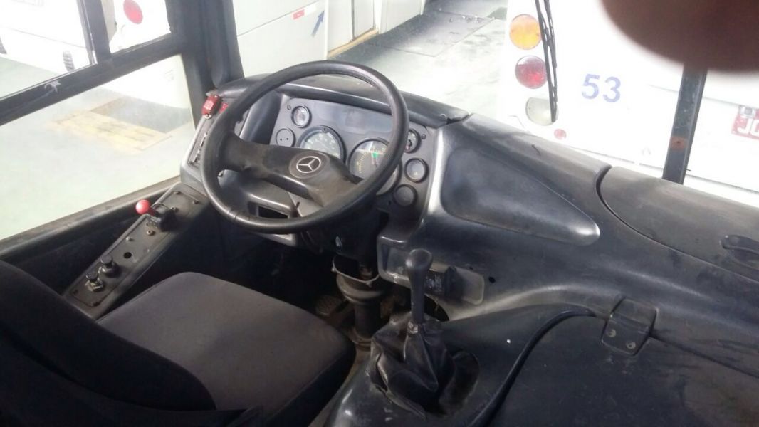 Ônibus OF1418 08/08  Urbano 2 portas