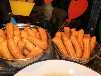 CASINHA DE LANCHES, CREPES E CHURROS.