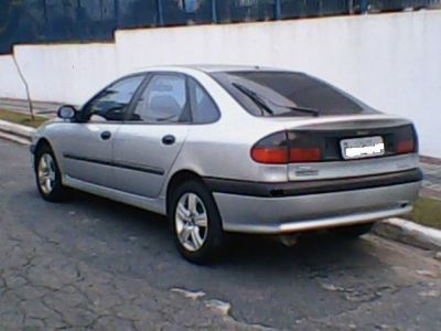 Renault Laguna RXE 2.0 8 V ano 95