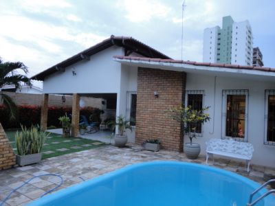 VENDO EXCELENTE CASA