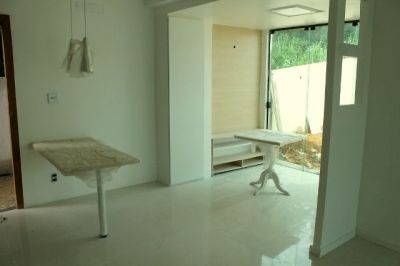 Apartamento novo de 2 quartos a venda em Búzios