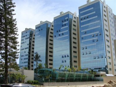 APTO FRENTE AO MAR COMPLETA AREA DE LAZER